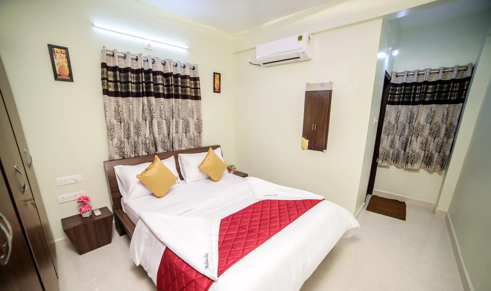 Mahas Elite AC bedroom